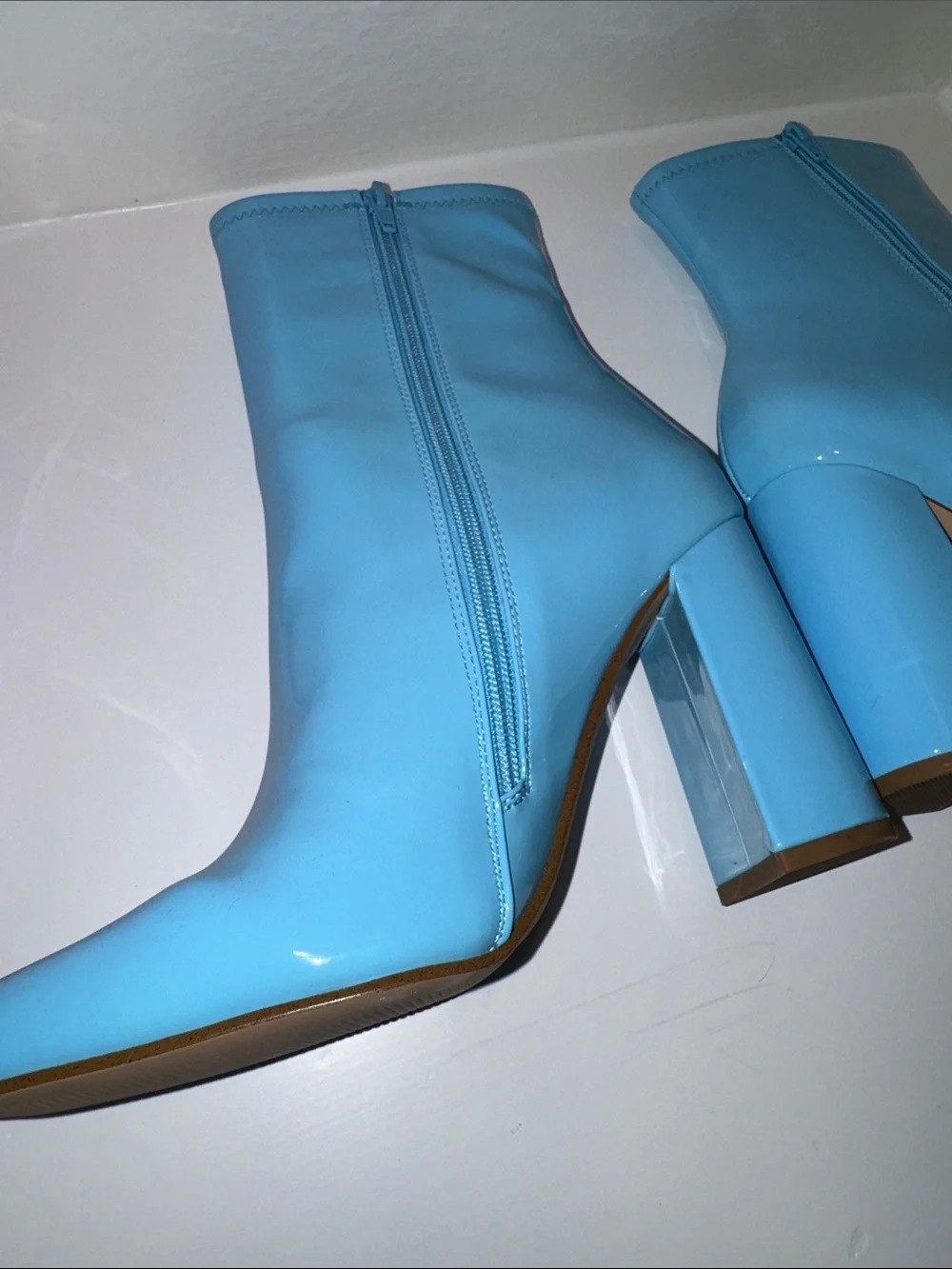 🔥NEW STEVE MADDEN Lynden Patent Ankle Boots SKY  Size 9